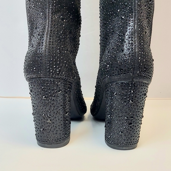 TOP MODA Mariha Women\'s 6.5 Black Sparkly Knee High Boots Pointed Toe Zip Up